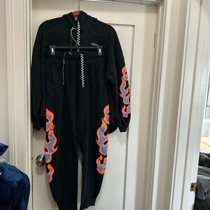 Savage x Fenty 
essential flame sweatsuit set